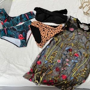 2 bikinis talla mediano más un vestido $10